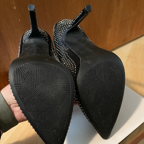 Black pointy toe Maripe heels - Picture 3 of 5